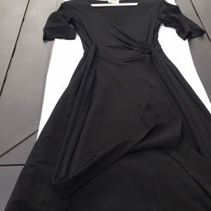 Black short sleeve dress